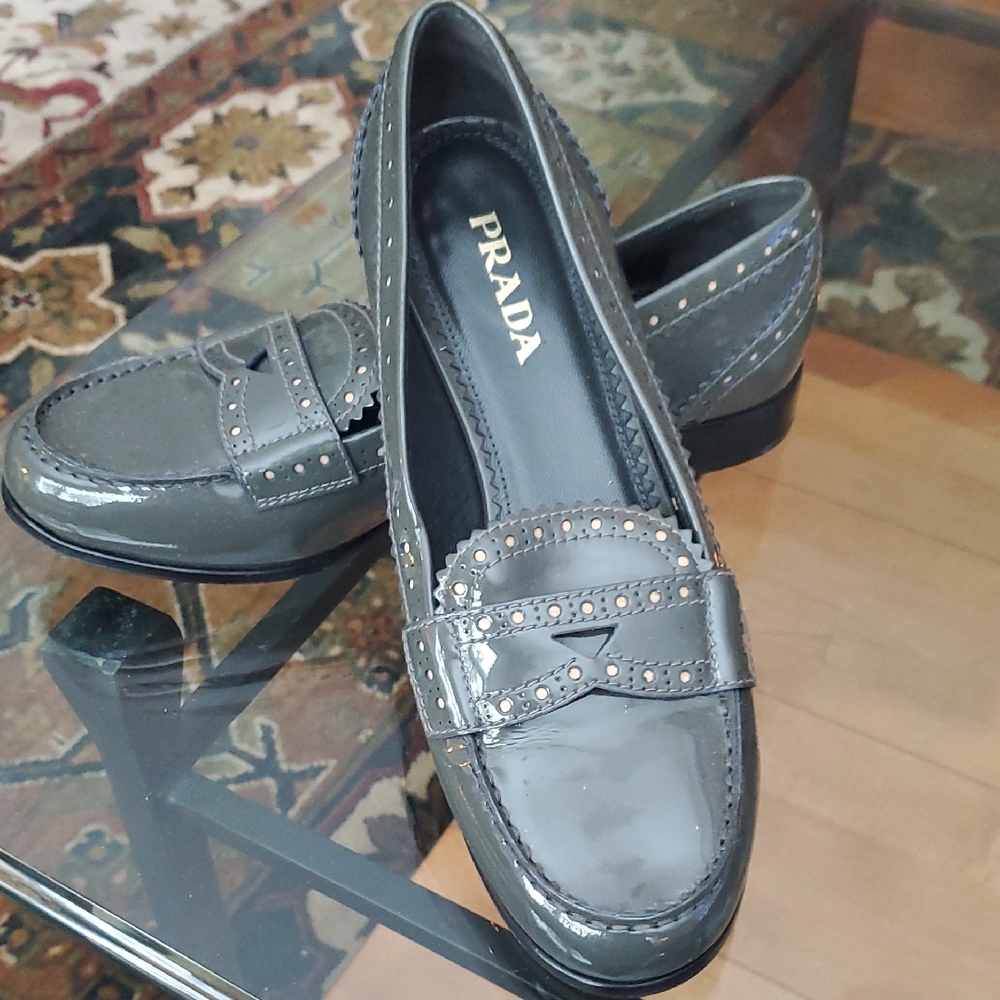 Never Worn Prada Women's Patent Leather Gray Loafers
